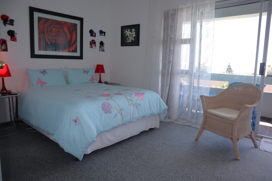 To Let 3 Bedroom Property for Rent in Wavecrest Eastern Cape
